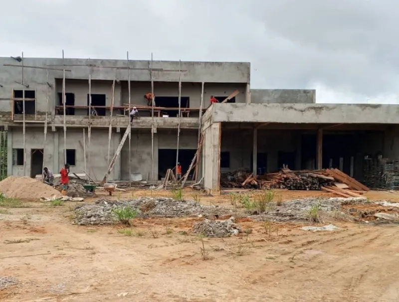 Un aperçu des travaux du chantier de la caserne des pompiers à Koula-Moutou