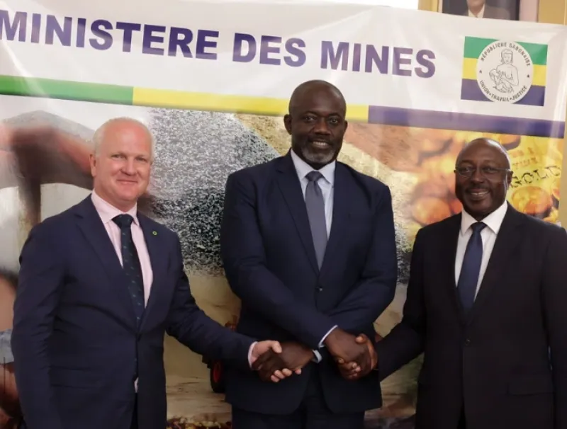 Le membre du gouvernement au terme de la réunion.
