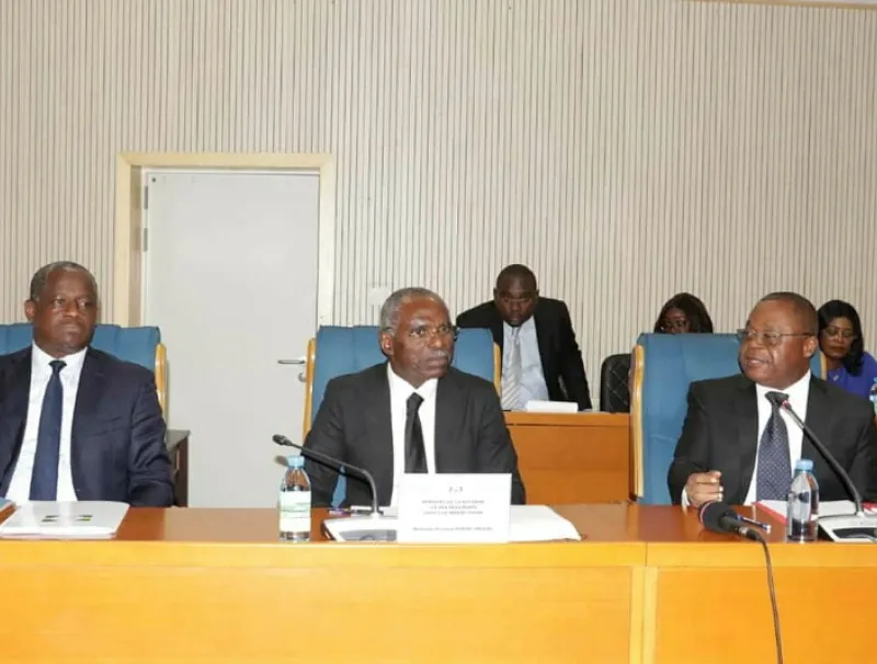 Audition conjointe du ministre de l’Intérieur et du ministre des Relations avec le Parlement. © DR