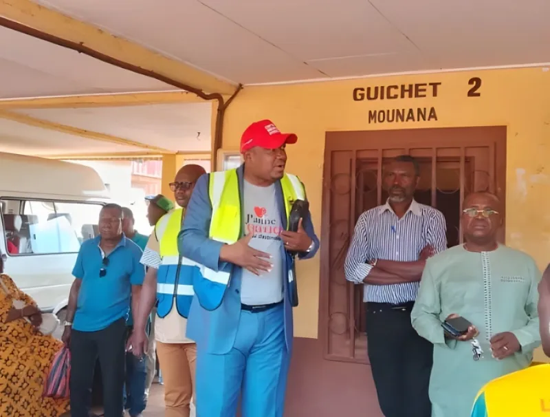 Lebomo Estimé Pédox, maire de moanda