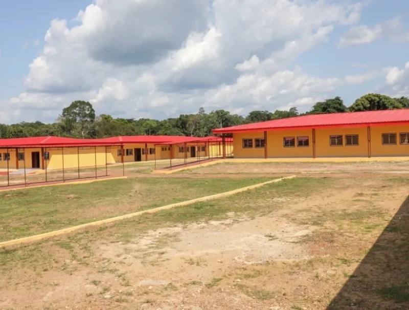 Une vue de l’école de santé de Makokou. © DR