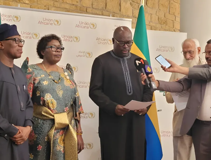 Michel Régis Onanga Ndiaye, ministre des Affaires étrangères