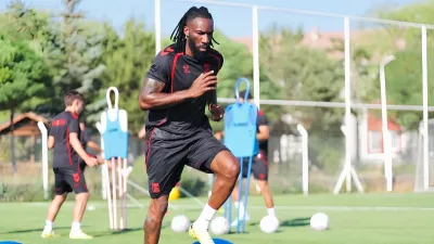 Aaron Appindangoye, footballeur international gabonais