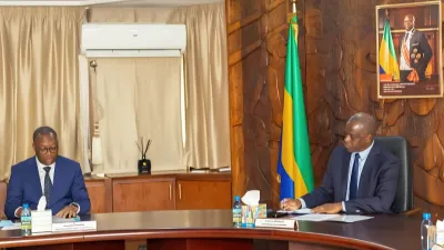 Hermann Immongault, vice-président du gouvernement gabonais et Aimé Martial Massamba, ministre de la pêche