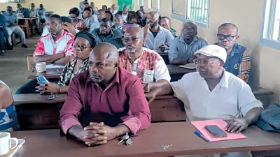 Ici, lors d’une assemblée générale du SNEC-UOB.