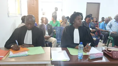 Les avocats des accusés lors de l’audience.
