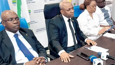 Les membres du bureau directeur du CNOG