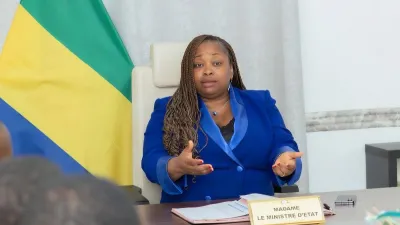 Camelia Ntoutoume-Leclerq, ministre de l'éducation nationale