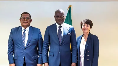 Brice Clotaire Oligui Nguema, président du Gabon, Leod Paul Batolo, Administrateur Directeur Général de Comilog et Christel Bories, présidente directrice générale du groupe Eramet