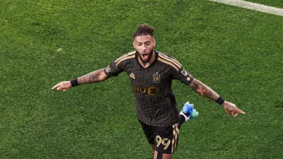 Denis Bouanga, footballeur international gabonais