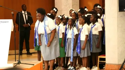 Élèves lors de la journée nationale de l'enseignant 