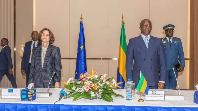 Hermann Immongault, vice-président du gouvernement gabonais et Cécile Abadie, cheffe de la délégation de l'UE au Gabon