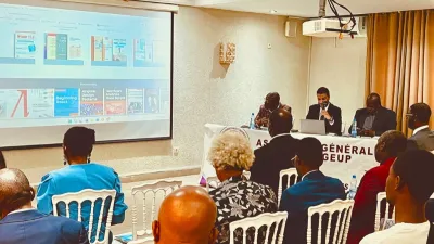 Iliass Sadki, dirigeant de DigiSkool, partenaire du groupe canadien De Marque et de sa filiale Cyberlibris, lors de sa présentation à Libreville