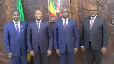 Le VPG Immongault, le ministre Mombo et la délégation du Cames