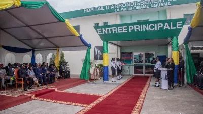 Le président de la République Brice Clotaire Oligui Nguema a procédé à l’inauguration de l’hôpital d’arrondissement de la Peyrie (HAP) le 12 août 2026