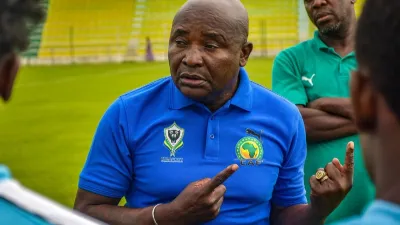 Jean-Joseph Ngoma, sélectionneur du Gabon des U17