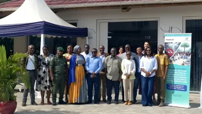 Photo de famille après le lancement du projet FGMC2