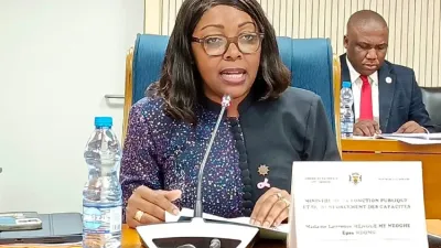 Laurence Ndong, ministre de la fonction publique