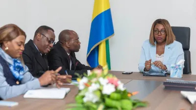 Laurence Ndong, ministre de la fonction publique