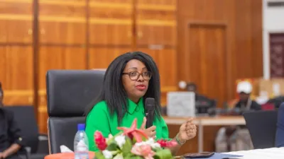 Laurence Mengue Me Nzoghe-Ndong, ministre de la fonction publique