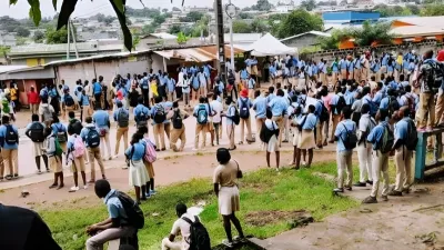 Élèves du lycée technique national Omar Bongo (LTNOB) de Libreville