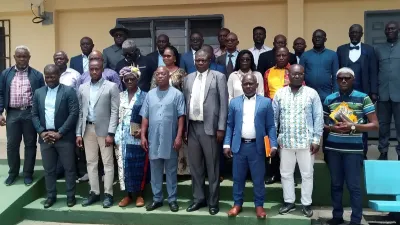 Maires et présidents de Conseils départementaux édifiés sur la planification de la passation des marchés publics