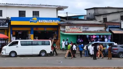 L’ancienne gare routière de Libreville où se vendent librement les livres contrefaits.