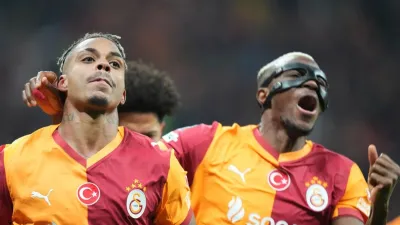 Mario Lemina et Victor Osimhen