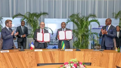 Macron à Libreville : nouvelle ère