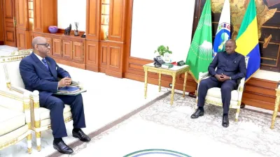 Le président de la République, Brice Clotaire Oligui Nguema, et son vice-président, Alexandre Barro Chambrier.