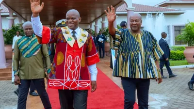 Brice Clotaire Oligui Nguema, président du Gabon et John Dramani Mahama, président du Ghana 