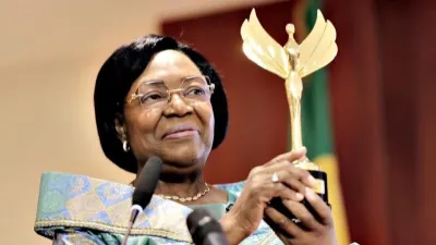 Mme Paulette Missambo 