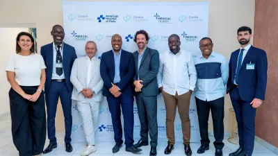 Personnel du Centre Diagnostic de Libreville et de l'hôpital américain de Paris