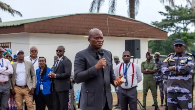 Le personnel de la SEEG faisant face au président Oligui Nguema hier à Jean-Violas