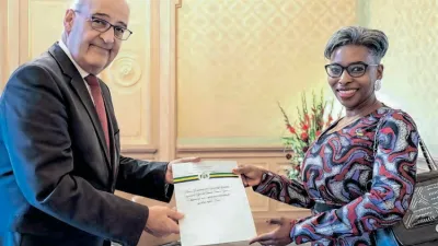 Rita Nanette Kambangoye Ankassa lors de la présentation de ses lettres de créance au président de la Confédération suisse, Guy Parmelin.
