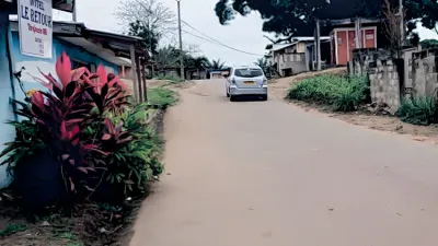 La rue jouxtant le motel dans la chambre duquel le Camerounais a trouvé la mort.