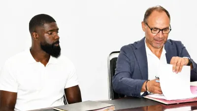 Sébastien Migné, nouveau sélectionneur des panthères du Gabon et Ecuele Manga, manager général 