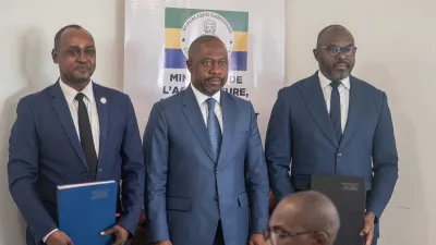 La signature d’hier au ministère de l’Agriculture, une étape majeure vers la mise en oeuvre du Plan opérationnel d’urgence de la filière avicole (POUFA).