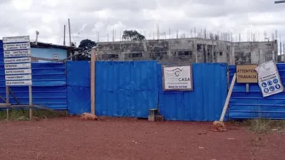 Les travaux de la tour administrative R+5 de Bitam à l’arrêt depuis des lustres.