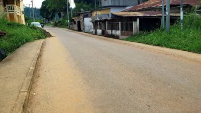 La route menant vers le cimetière de Lalala, où l’agression a eu lieu