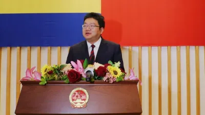 Zhou Ping, ambassadeur de Chine Gabon