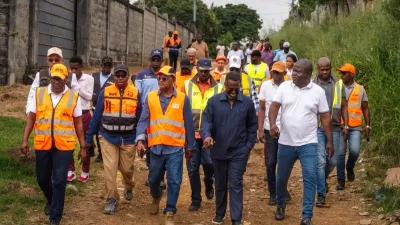 Descente de terrain effectuée par le ministre des Travaux publics Edgard Moukoumbi