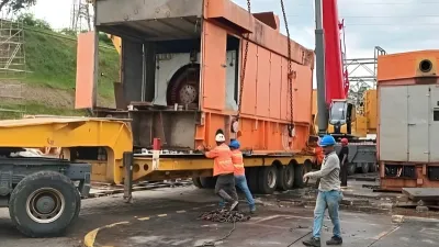 Turbines à la centrale d’Akournam