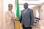 Gabon/Unicef : Dr Marie-Reine Chirezi Fabry présente sa lettre d’agrément à Régis Onanga Ndiaye