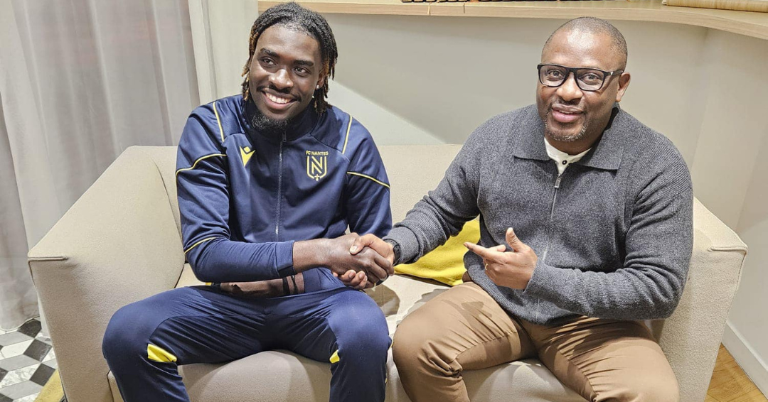 Thierry Mouyouma et Yannis Mbemba, défenseur du FC Nantes.