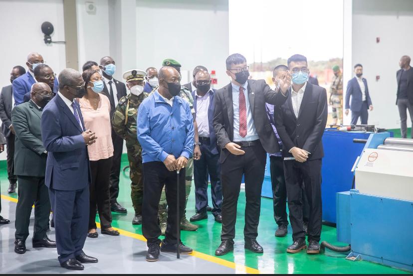 Ali Bongo Ondimba dans l’Ogooué-Maritime : l’énergie, la route, la santé et la formation des jeunes